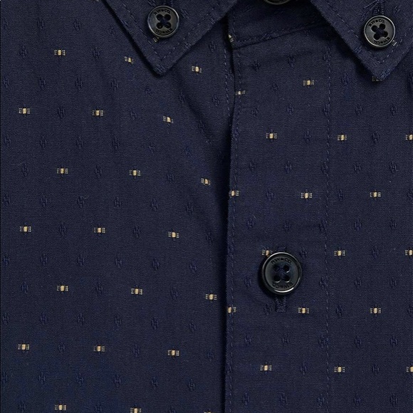 NWT RW&CO Men’s Slim Fit Navy Geo Shirt size small. (3) - Picture 3 of 4